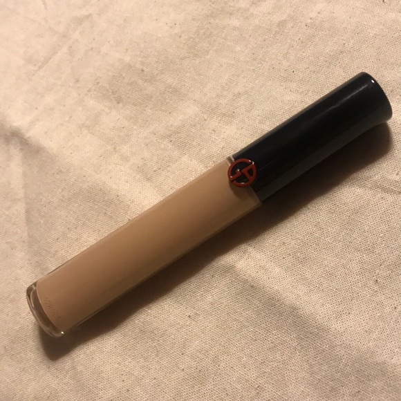 Giorgio Armani Other - Armani Beauty Power Fabric Concealer